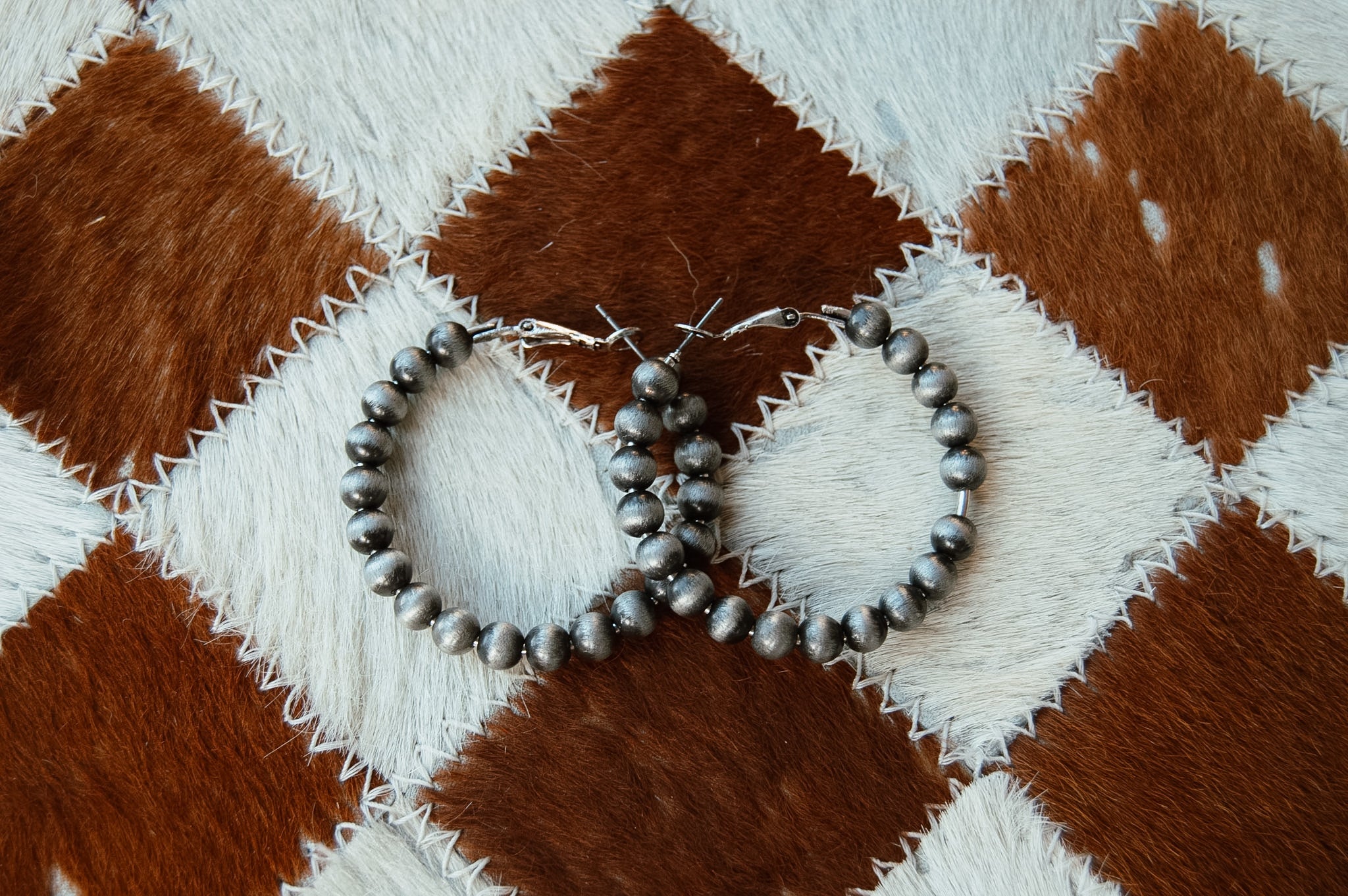 Navajo Pearl Hoops